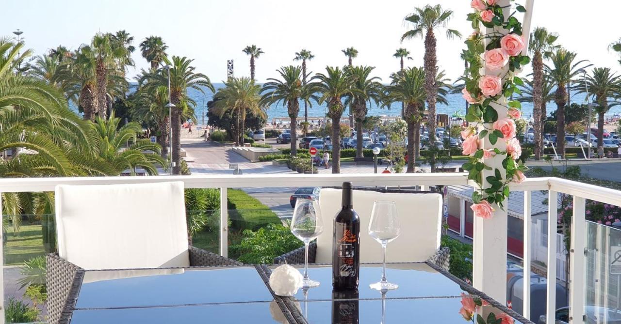 Encantadora Vivienda En El Paseo Maritimo De Салоу Екстериор снимка